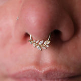 Close-Up of Marquise and Round CZs in Wild Heart Clicker