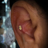 Pineapple-Shaped Threadless End in Gold – Macro Close-Up
