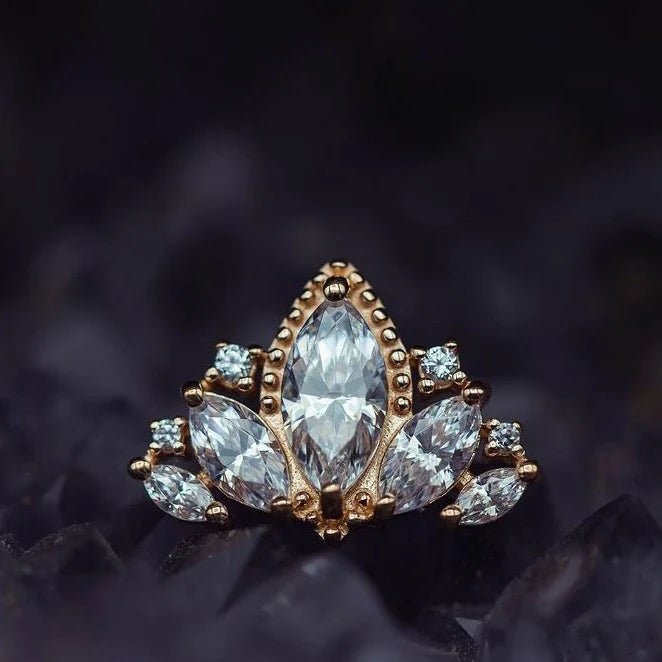 QUEEN NAVEEN-14K GOLD piercing-zone.com