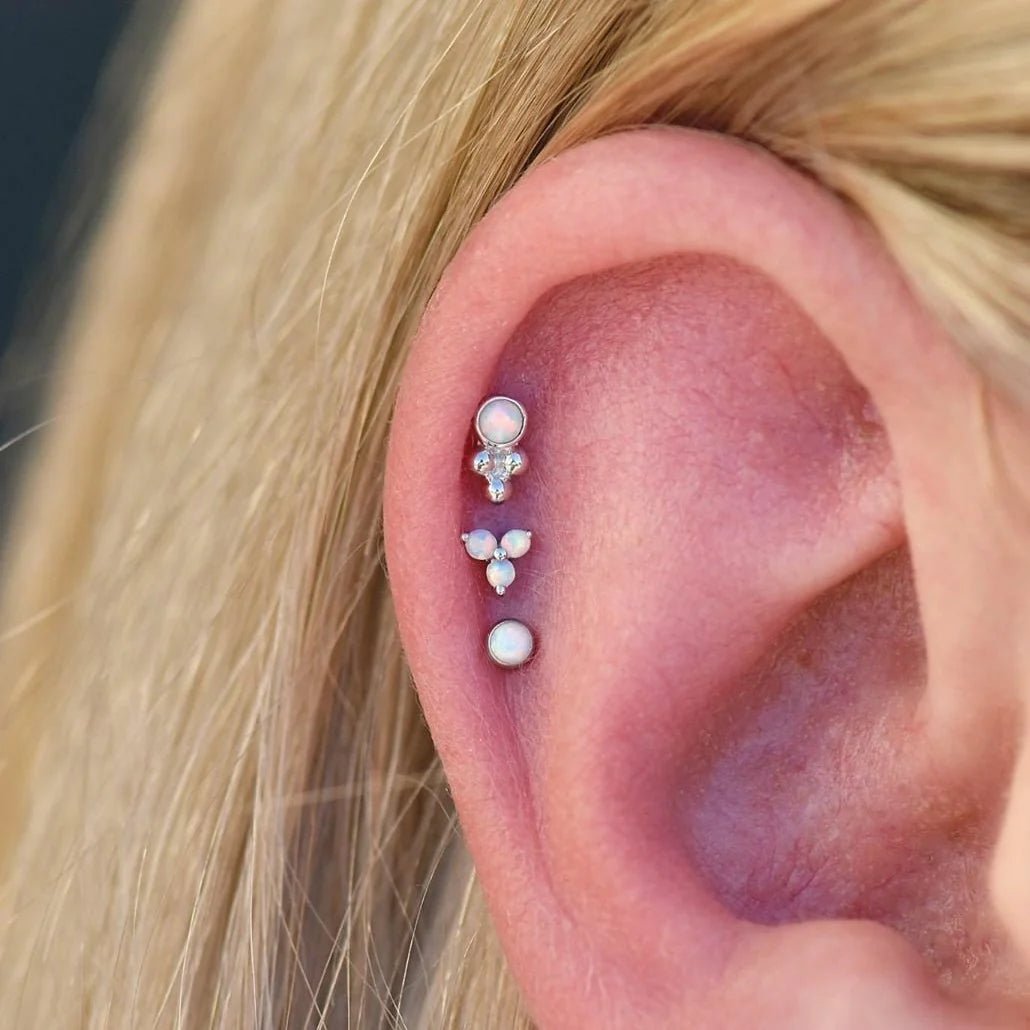 Bezel - Set Cup with Opal – 14K Gold Threadless End - piercing - zone.com