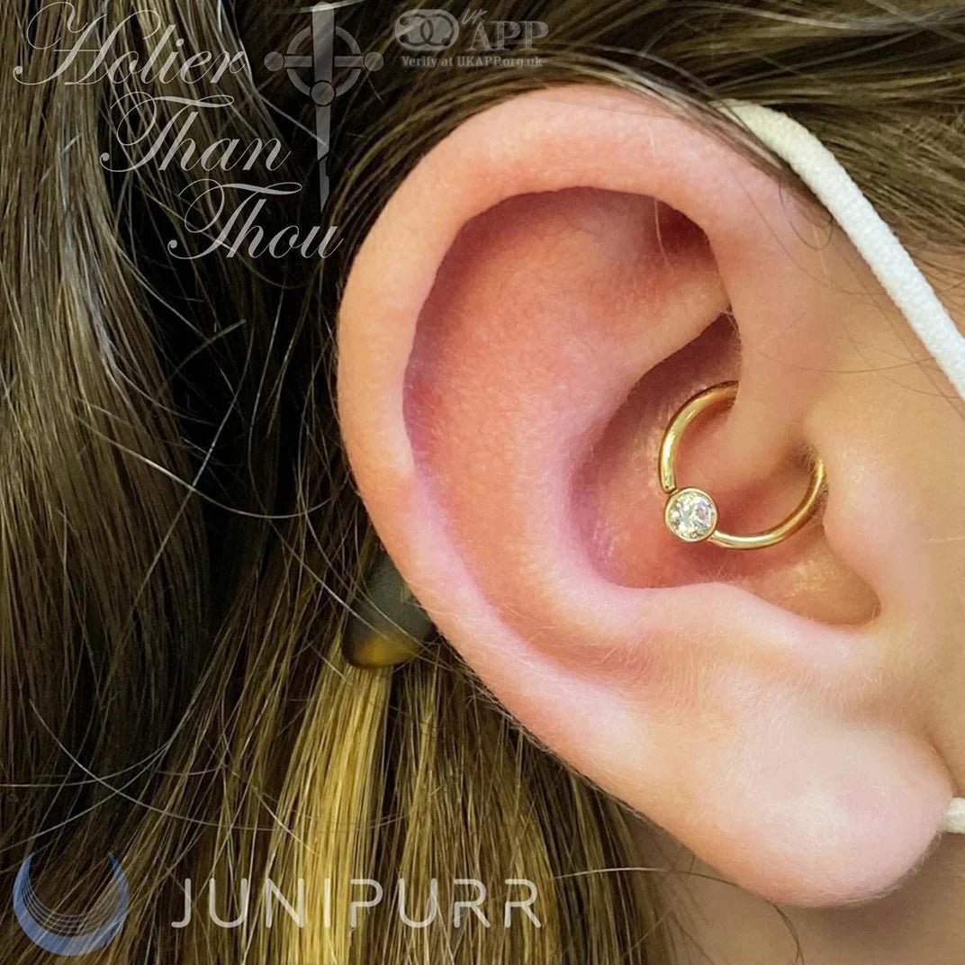 Gold Ring with Fixed CZ – 14K Gold Seam Ring with 3mm CZ - piercing - zone.com