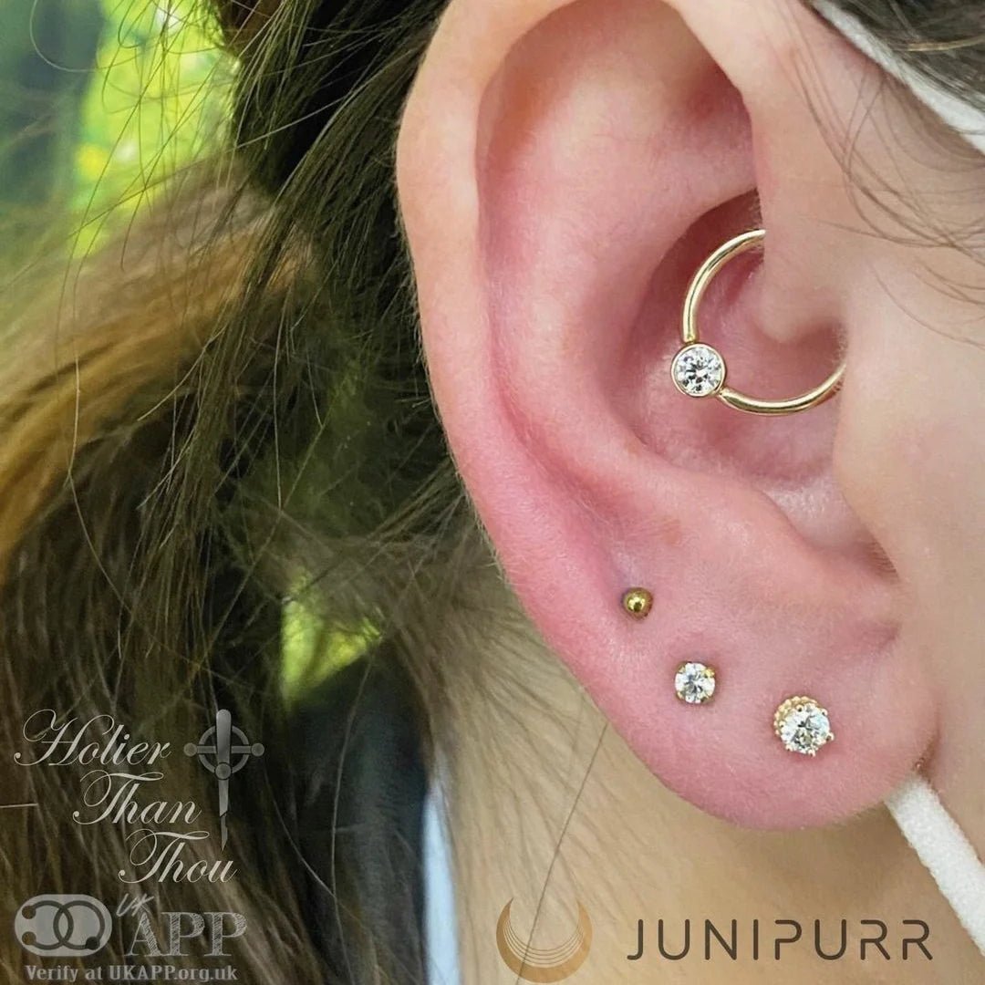 Gold Ring with Fixed CZ – 14K Gold Seam Ring with 3mm CZ - piercing - zone.com