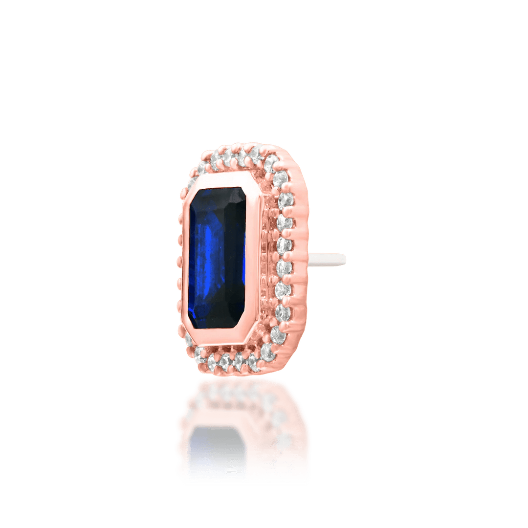 Statement threadless end with polished gold setting
