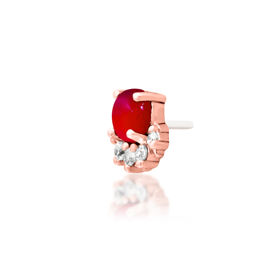 Styled ear photo with Rolina – worn in tragus or flat piercing