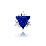 Front view of Enlee in white gold – sapphire centerpiece and constellation layout