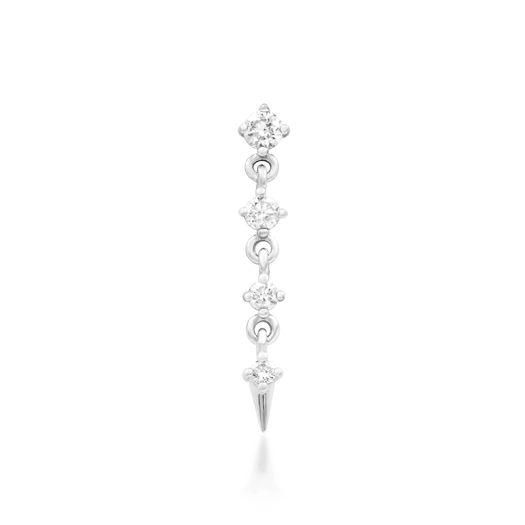 Front view of Geraldine in white gold – modern silhouette with lab diamonds