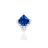 Front view of Hesper in white gold – princess-cut sapphire and sparkling halo