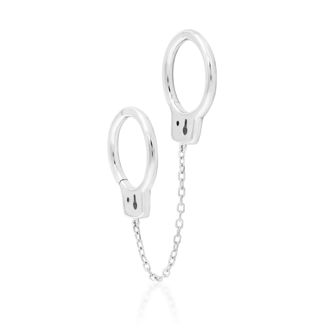 Side Angle Showing Chain Movement Between Paired Rings