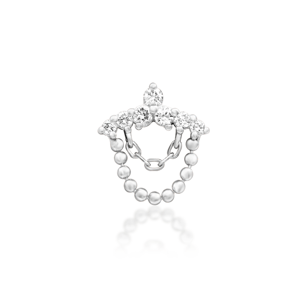 Front view of Ninette in white gold – curved design with 7 shimmering stones
