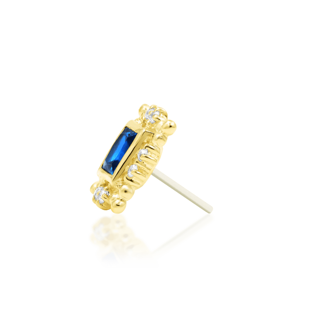 Amaris End in Yellow Gold – Macro Detail of Center Gemstone