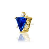 Top-down image of Enlee – triangle sapphire framed by three round stones