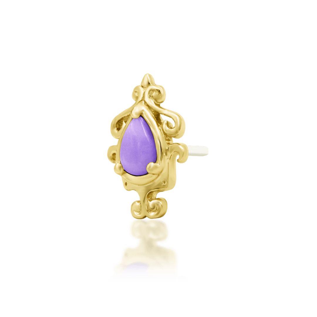 Filigree-Inspired Savene End – Close-Up of Goldwork