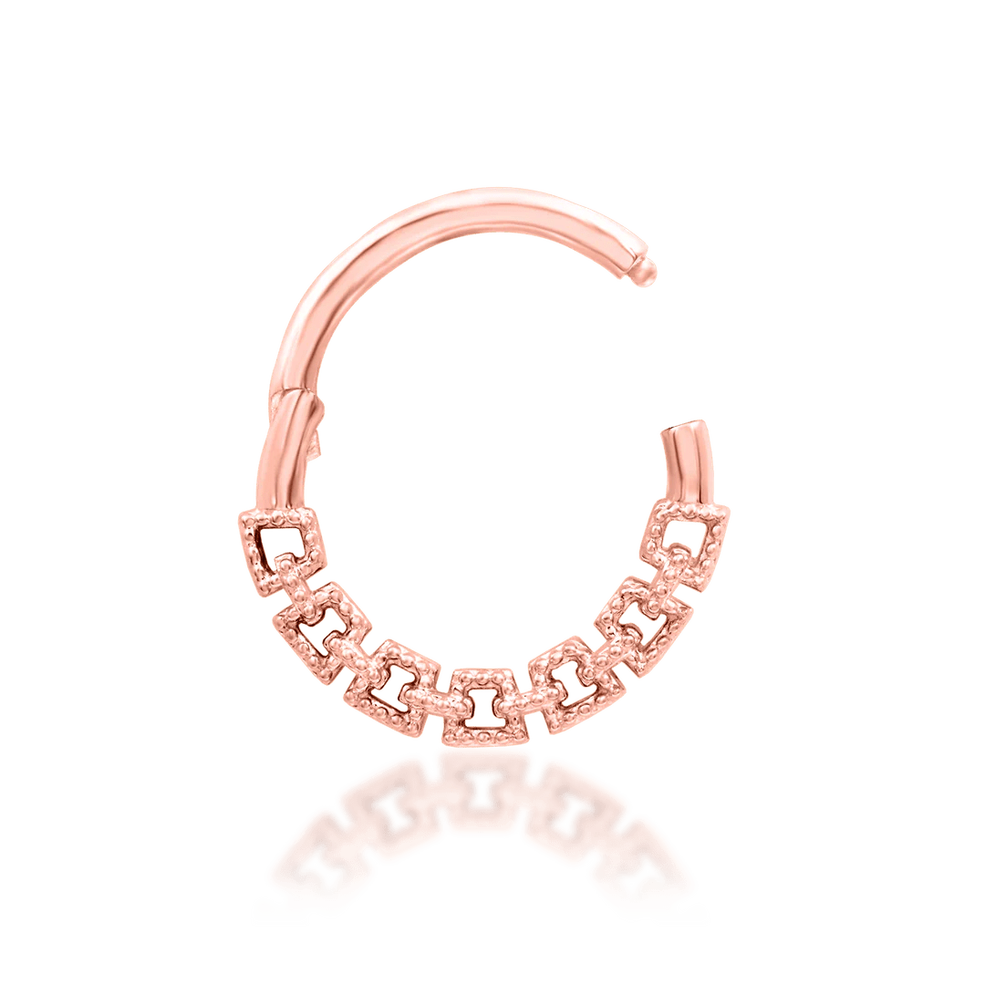 Sasha – Sculpted Teardrop – 14K Gold Threadless End - piercing - zone.com