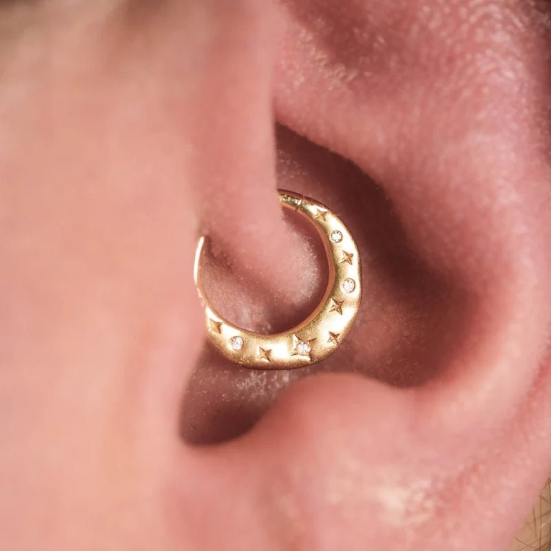 Wishful Thinking – CZ Star Cluster – 14K Gold Clicker Ring