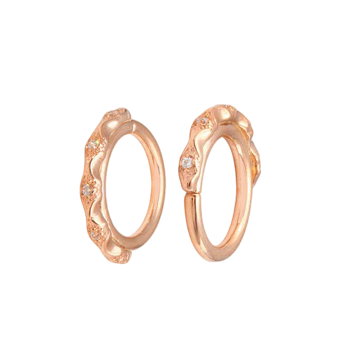 Lulu Seamless Ring – 14K Gold Micro-Gem Cup & Divot Design