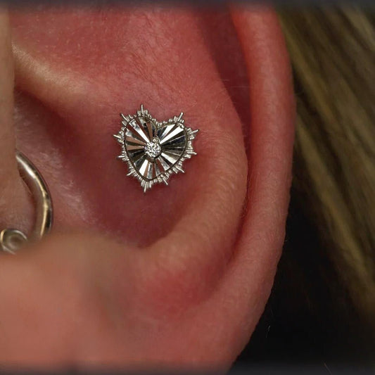 BAD ROMANCE - SWAROVSKI CZ - GOLD THREADLESS END piercing-zone.com