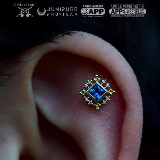 Amaris Blue Topaz – 14K Gold Threadless End