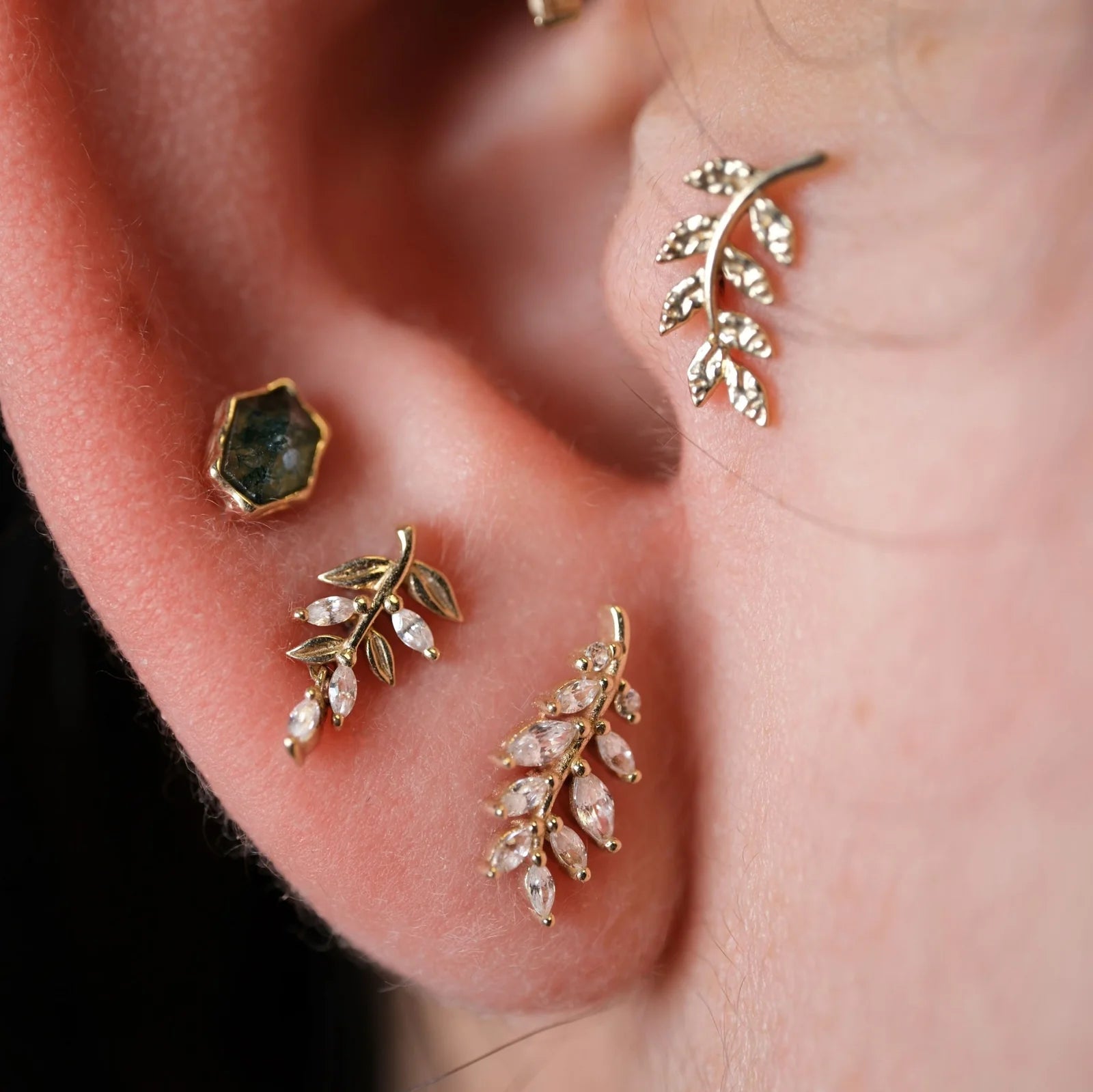 Growth CZ Threadless End – 14K Gold Marquise Charm