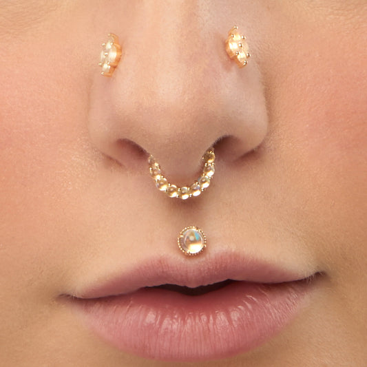 Revel Clicker – 14K Gold Rainbow Moonstone