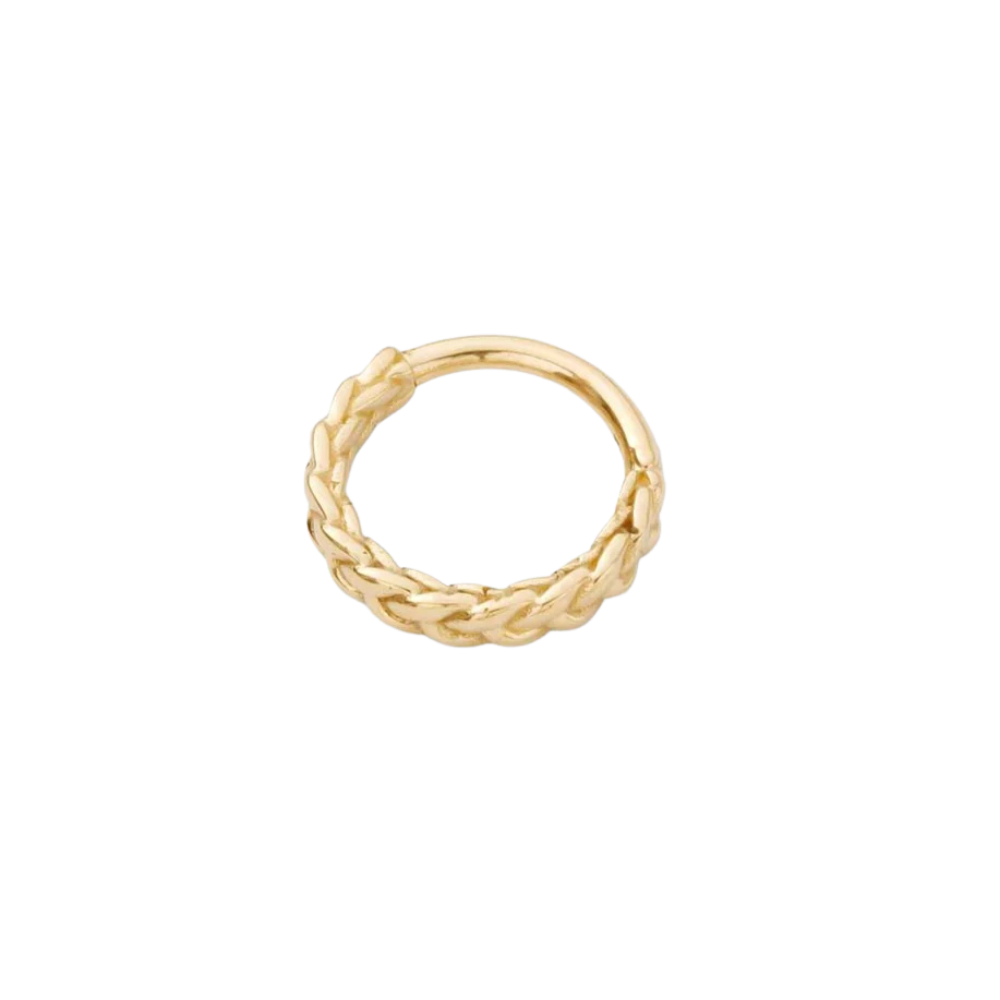 Close-up of Verona braided texture for septum piercing