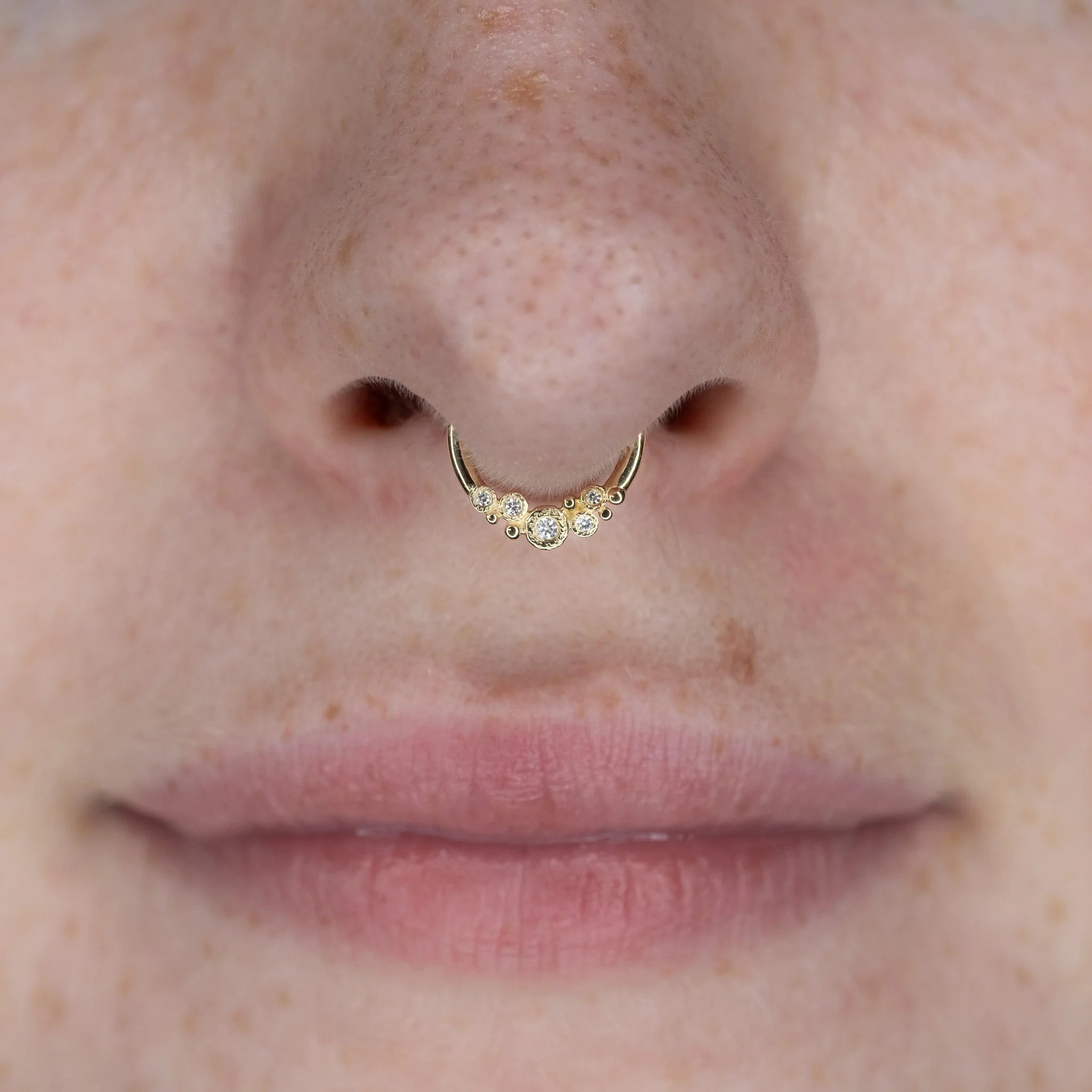 Effervescent – CZ 14K Gold Clicker