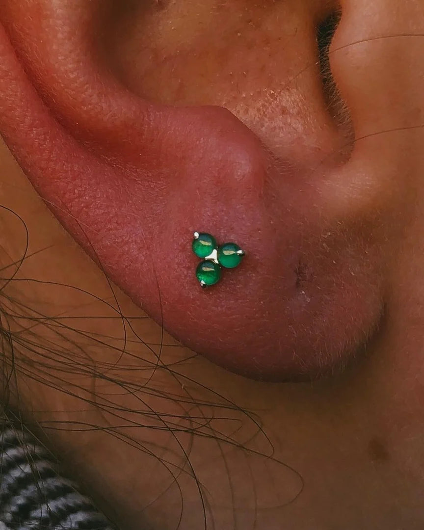 Valley II – Chrysoprase Trinity – 14K Gold Threadless End