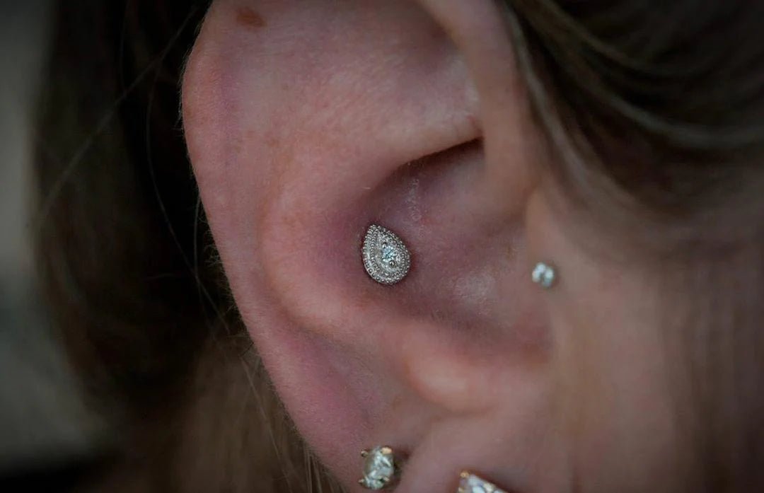 PEAR CZ DOUBLE MILLGRAIN-14K GOLD piercing-zone.com