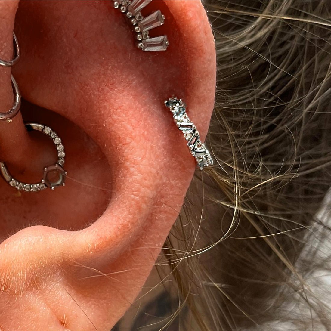 LAGUNA - LONDON BLUE TOPAZ - GOLD CLICKER piercing-zone.com
