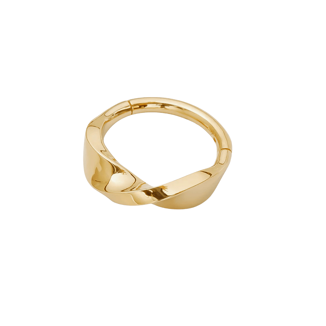 London clicker ring with twisted design in 14K yellow gold