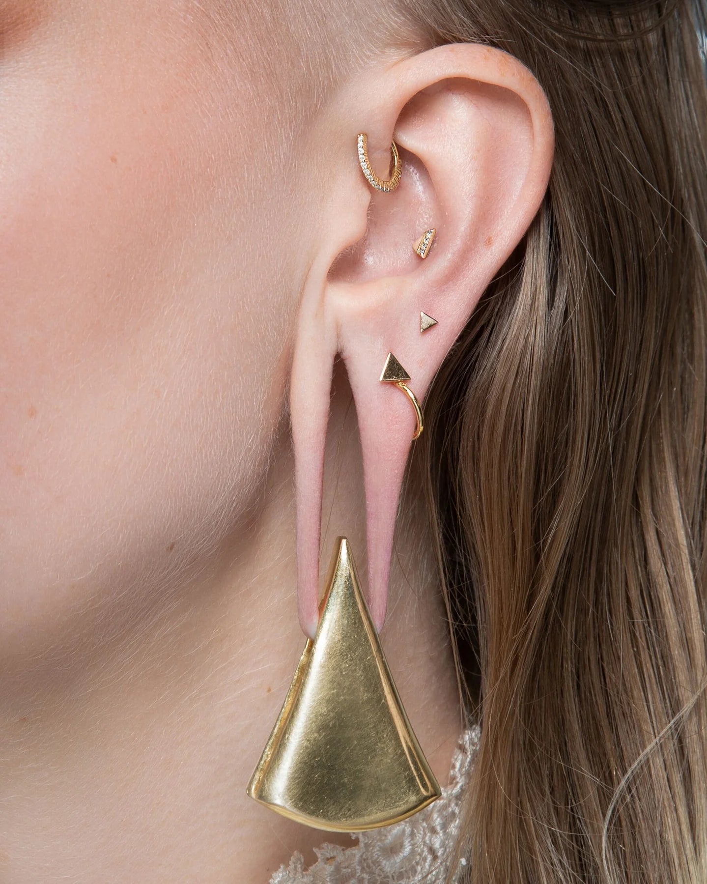 TRIANGLE - SOLID GOLD THREADLESS END piercing-zone.com