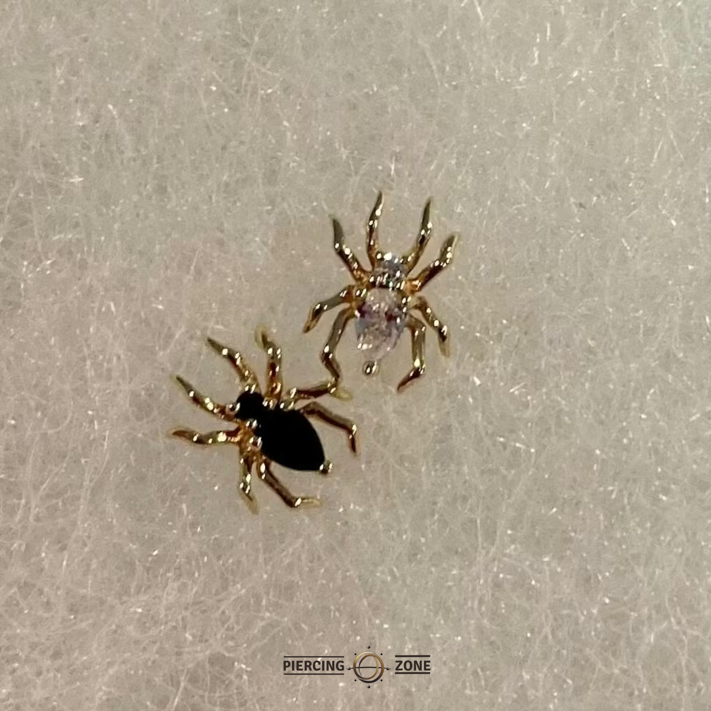 Arachne – Black Spinel Spider – 14K Gold Threadless End