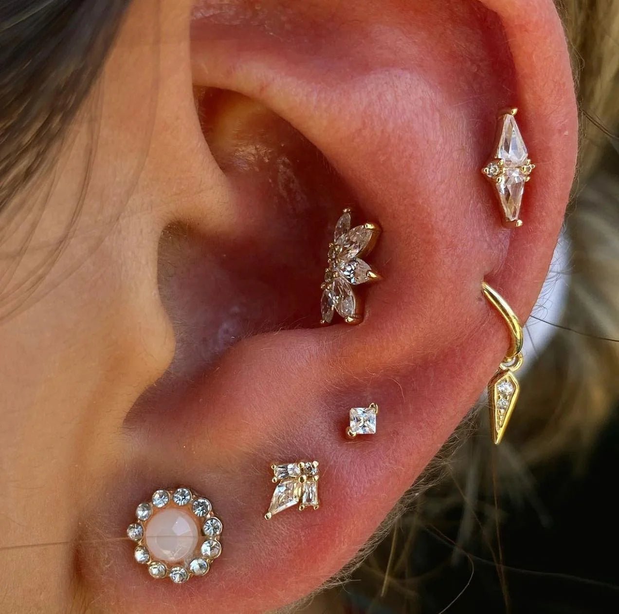 VALENTINA - CZ - THREADLESS END piercing-zone.com