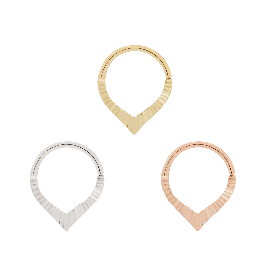 Rise Lazer Seam Ring – 14K Gold Precision-Cut Hoop