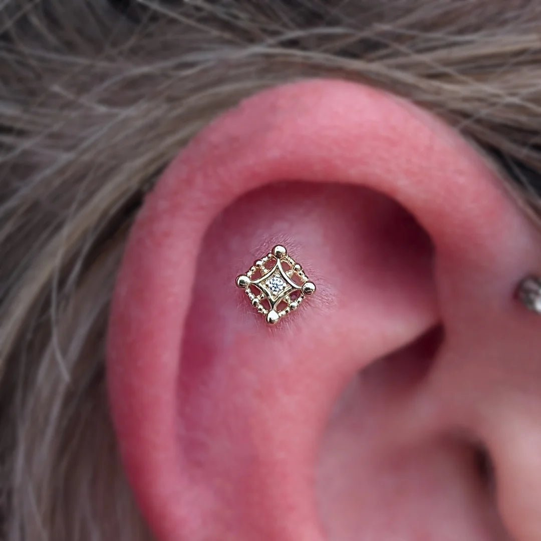 Adam – 14K/18K Gold Single - Stone Threadless End - piercing - zone.com