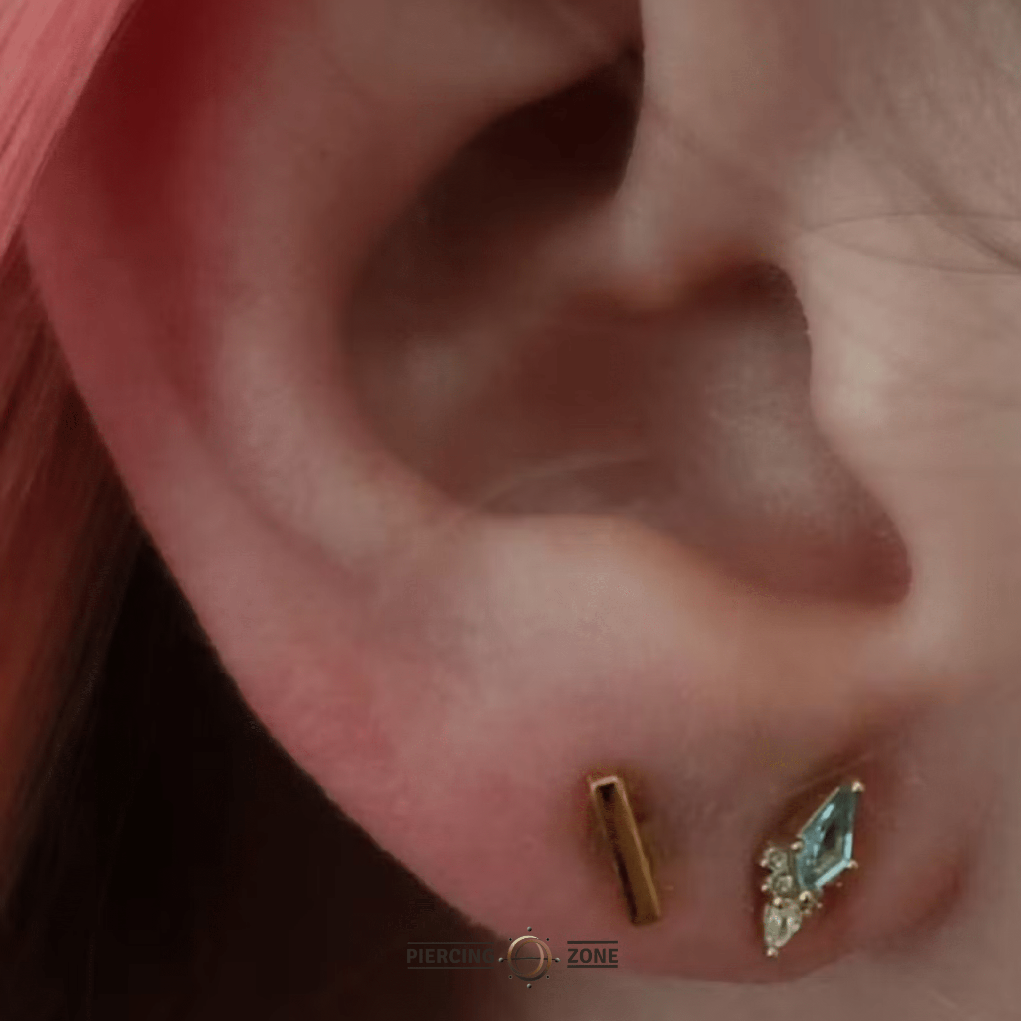 Afterglow – Swiss Blue Topaz & CZ Kite – 14K Gold Threadless End - piercing - zone.com