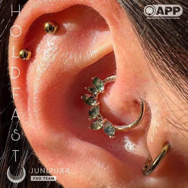 Alicia – 14K Gold Moss Agate Clicker Ring - piercing - zone.com