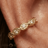 Amelia Seamless Ring – 14K Gold Micro - Gem Arc Design - piercing - zone.com