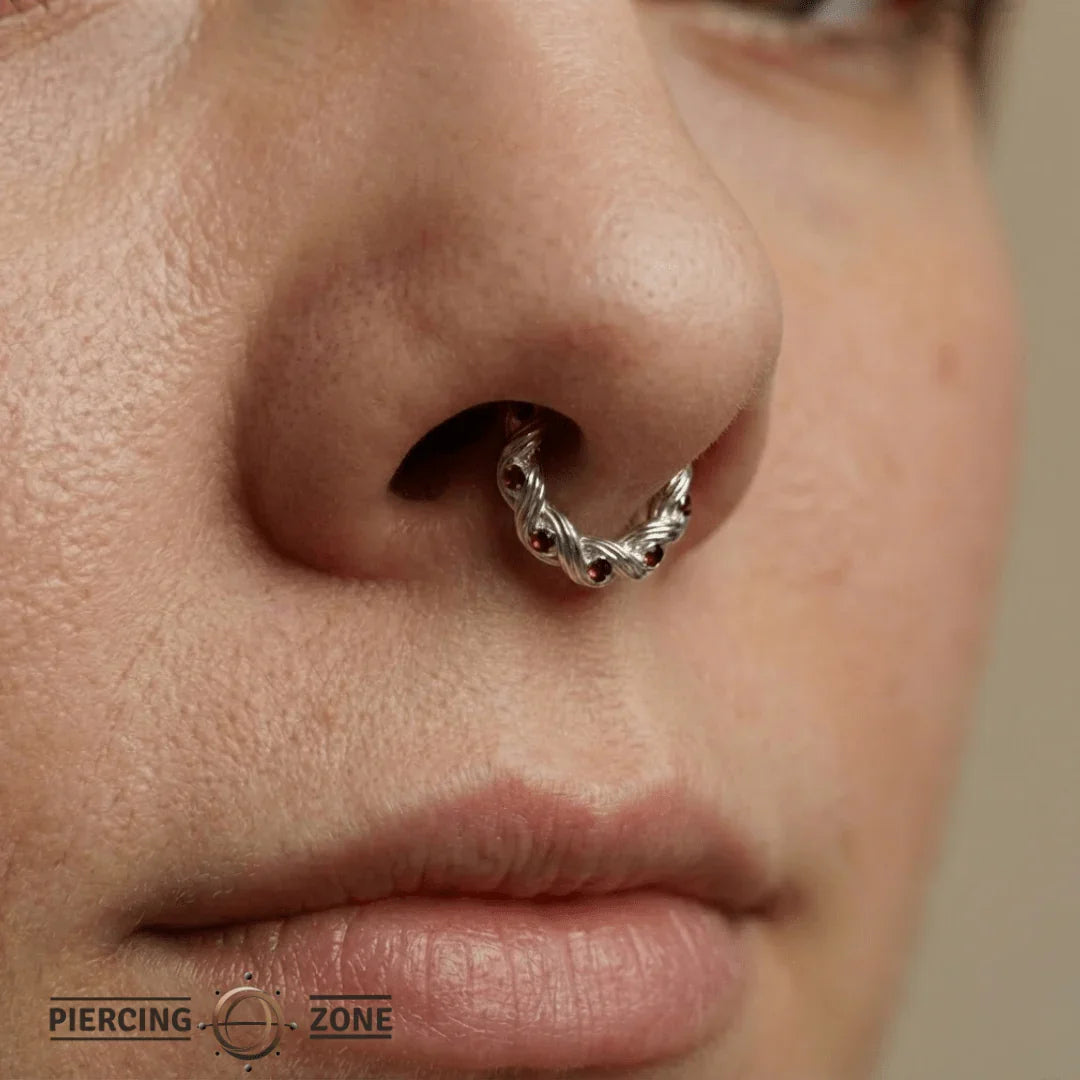 Ashvine Seamless Ring – 14K Gold Five - Gem Arc Design - piercing - zone.com