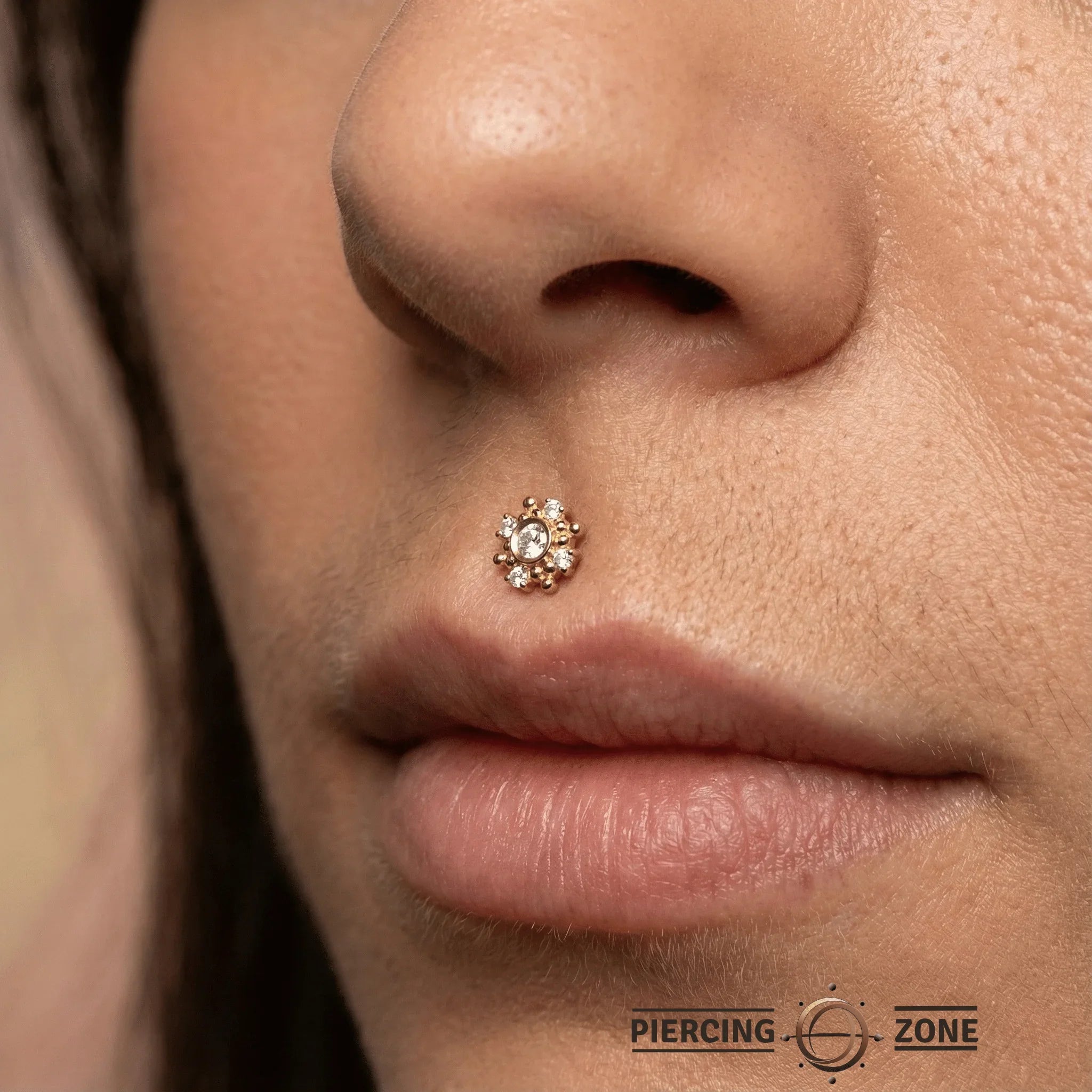 Astra – 14K/18K Gold Celestial Gem Cluster Threadless End - piercing - zone.com