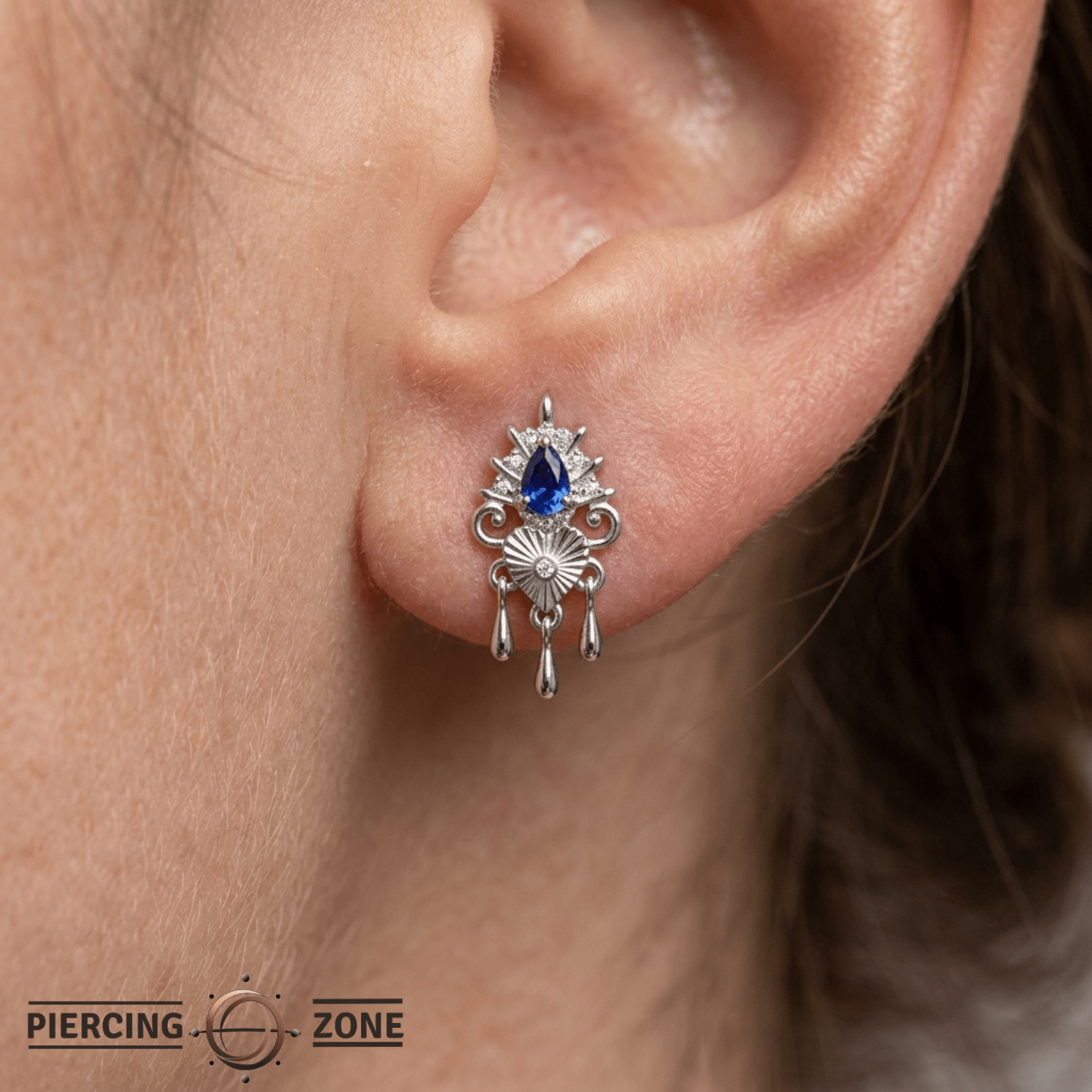Avec Moi - 14K Gold Lab Blue Sapphire Threadless End - piercing-zone.com