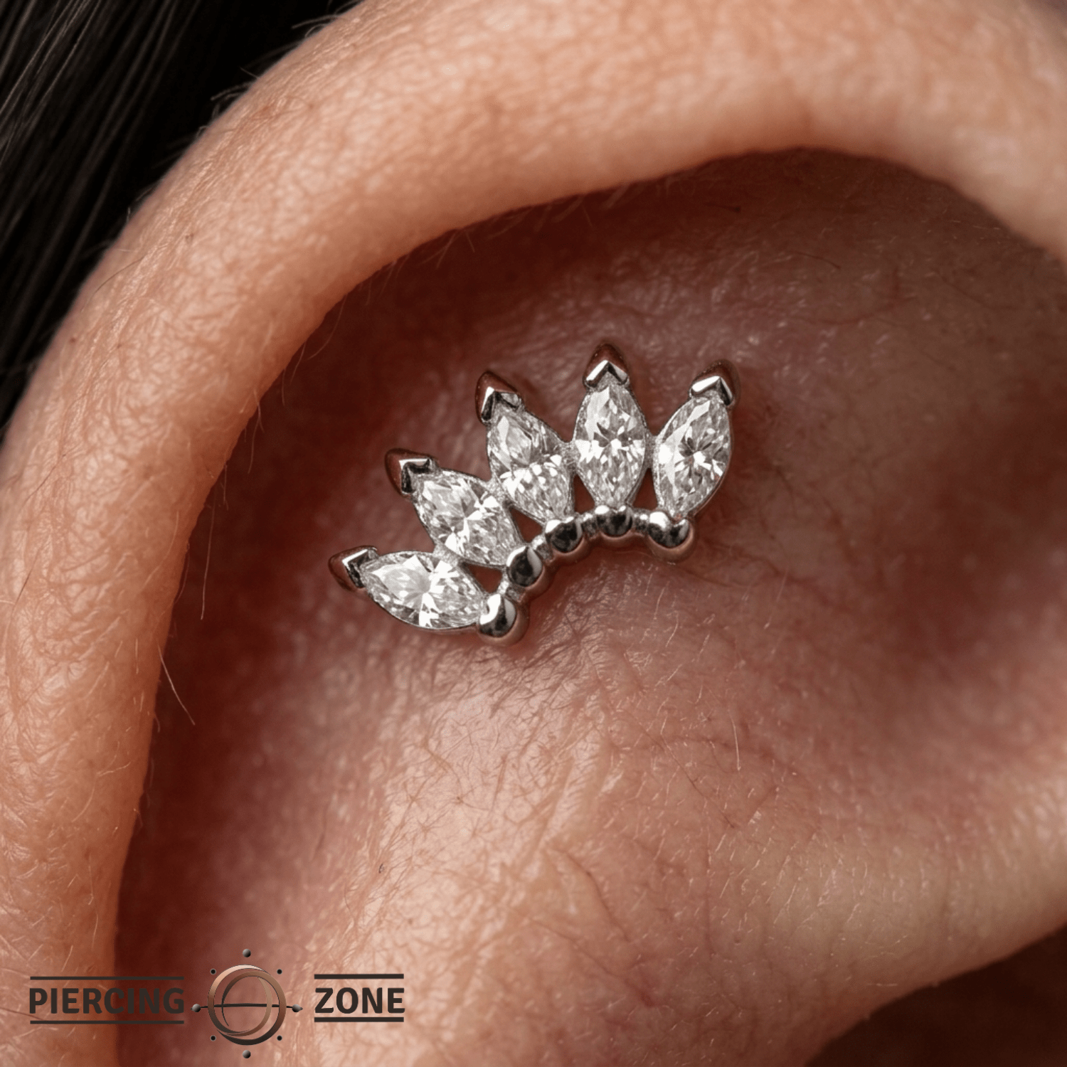 Baby Bella Pin - 14K Gold Gem Arc Threadless End - piercing - zone.com