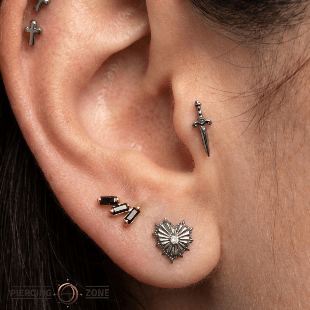 Bad Romance – Black Rhodium Heart CZ – 14K Gold Threadless End - piercing - zone.com