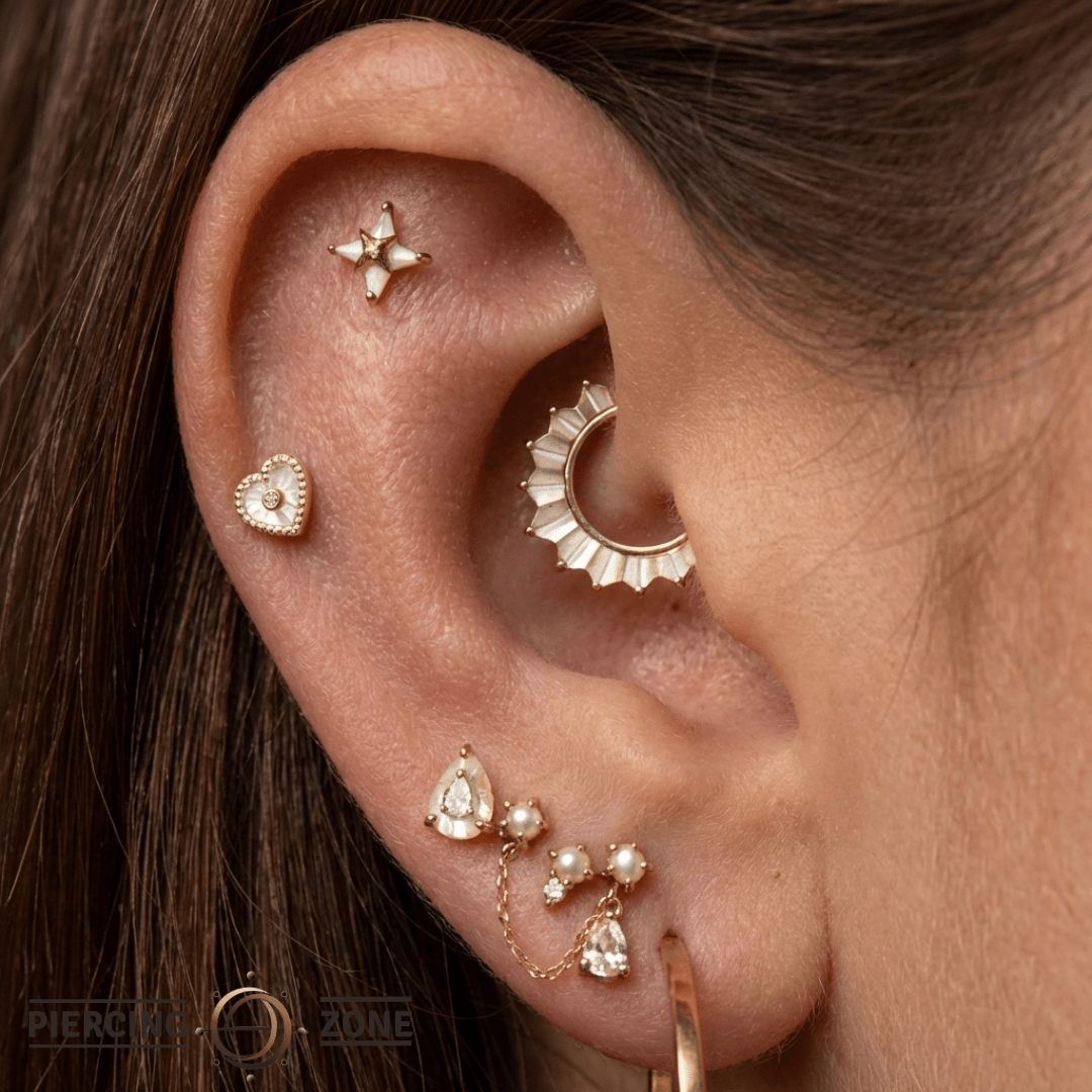 Biarritz Round Mother of Pearl – 14K Gold Threadless End - piercing - zone.com