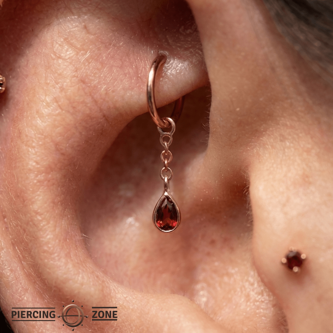 Concorde – Garnet Drop & Chain – 14K Gold Charm - piercing - zone.com