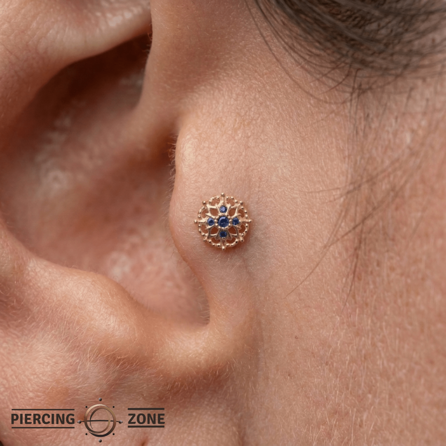 Damask - 14K Gold Lab Blue Sapphire Threadless End - piercing-zone.com