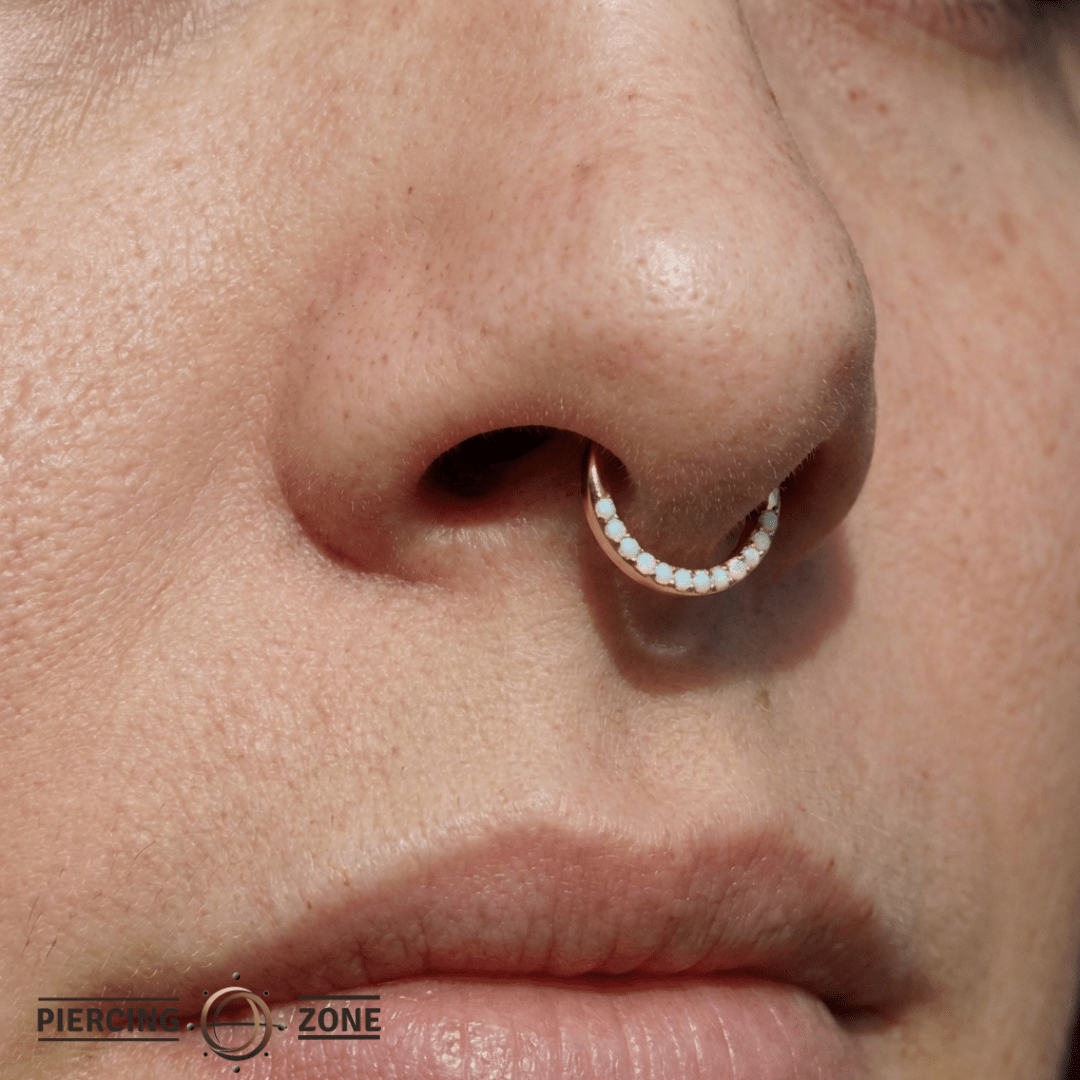 Dia – 14K Gold Mercury Mist Topaz Clicker - piercing - zone.com