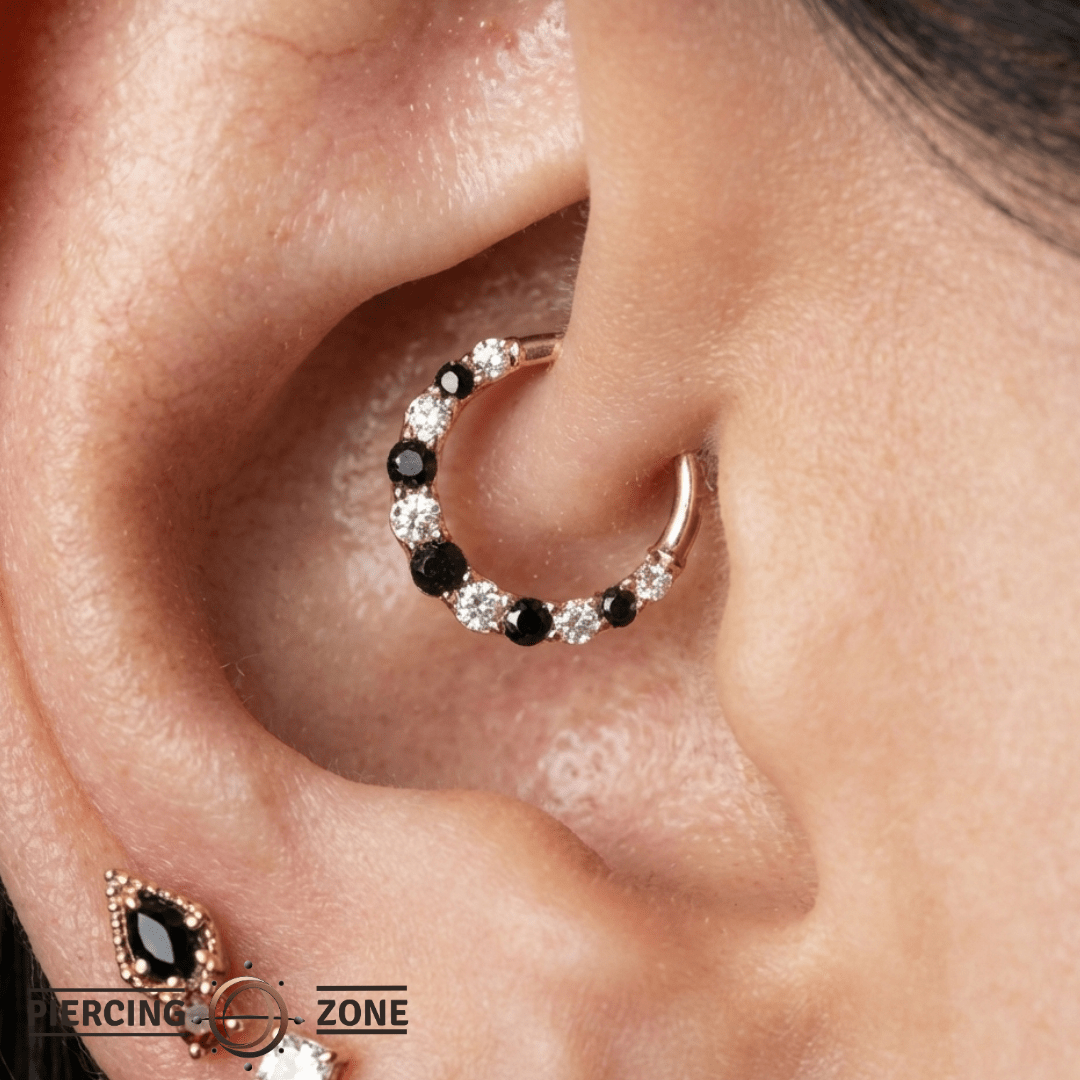 Eclipse – Black Spinel & CZ Clicker – 14K Gold Celestial Ring - piercing - zone.com