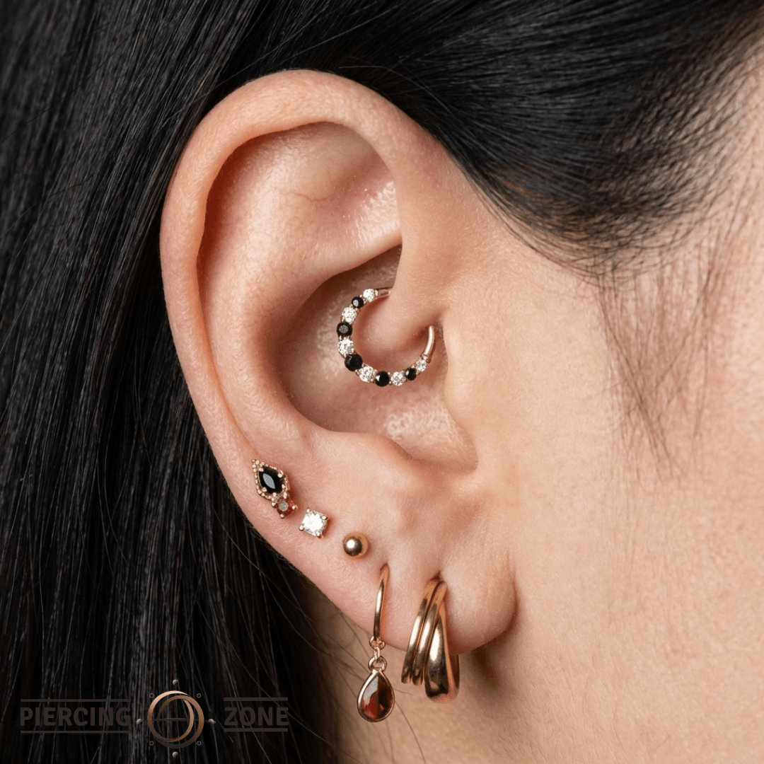Eclipse – Black Spinel & CZ Clicker – 14K Gold Celestial Ring - piercing - zone.com