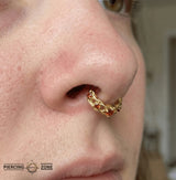 Elle Seamless Ring – 14K Gold Twisted Gem Arc - piercing - zone.com