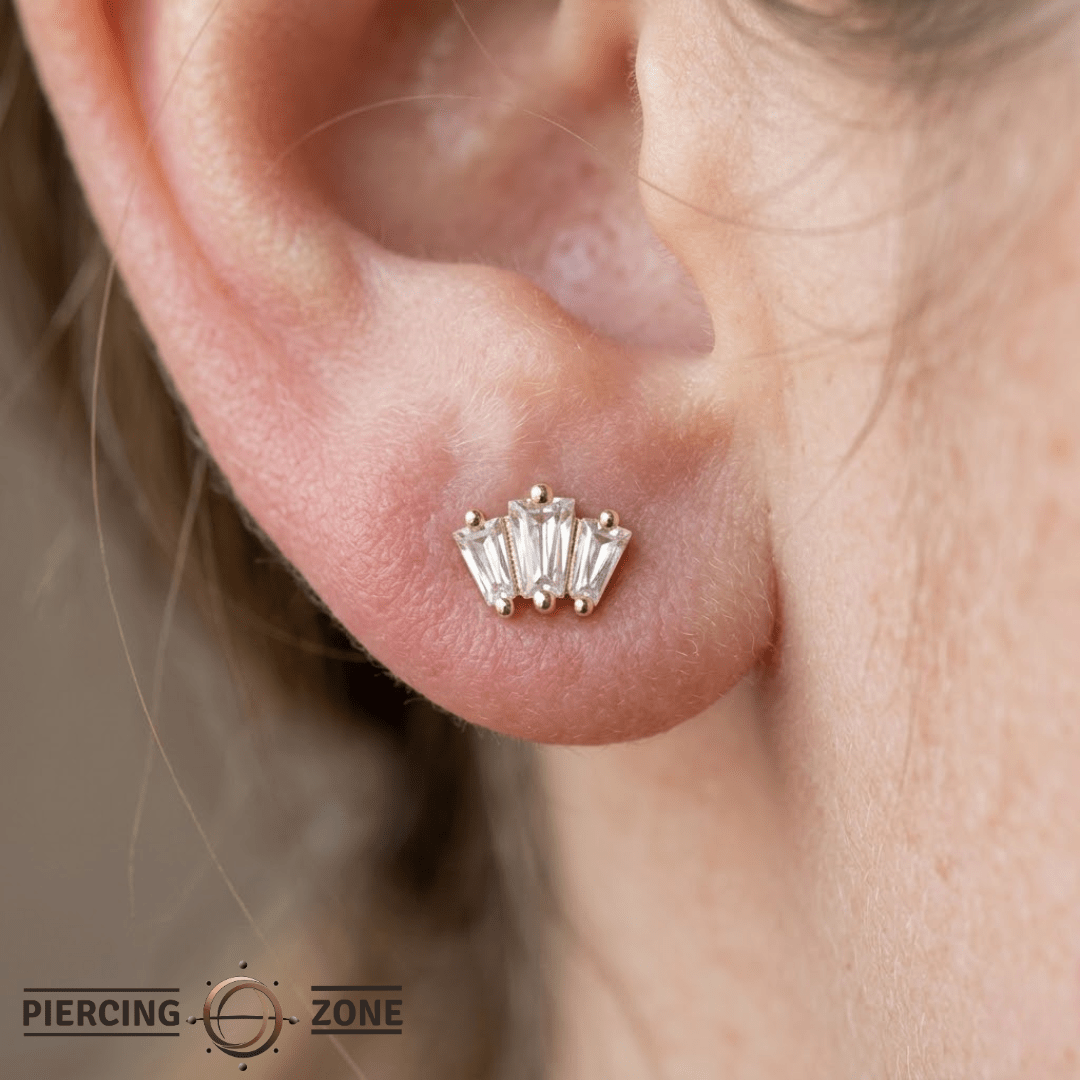 Gemma Trios – Swarovski CZ Baguette Cluster – 14K Gold Threadless End - piercing - zone.com